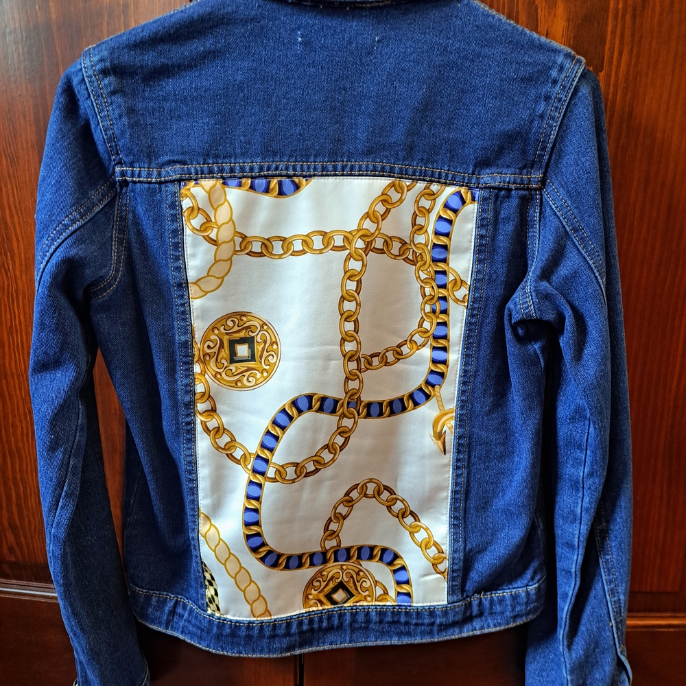 Stylish Blue Denim Jacket with Gold Chain Design